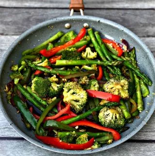 low carb vegetable stir fry in a skillet