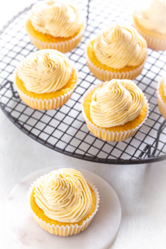 Keto Low-Carb Vanilla Cupcakes + {VIDEO}