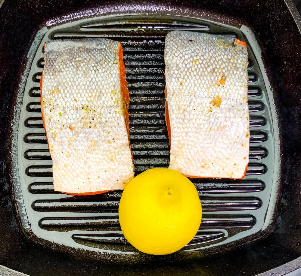 How To Cook A Salmon In A Cast Iron Skillet – Field Company