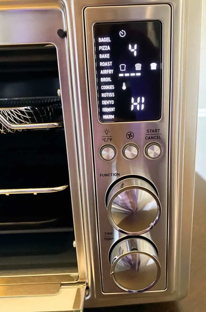 https://www.staysnatched.com/wp-content/uploads/2019/11/cosori-air-fryer-toaster-oven-6-1.jpg.webp