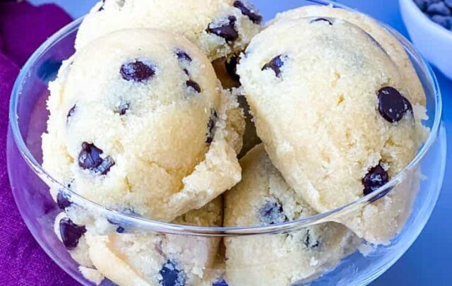 cropped-keto-low-carb-cookie-dough-9-1.jpg