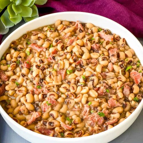 Southern Soul Food Instant Pot Black Eyed Peas + {VIDEO}