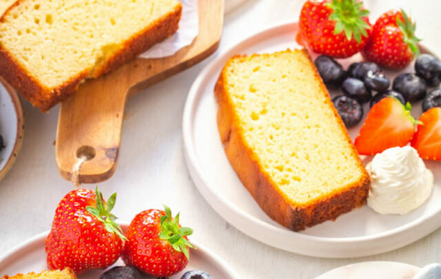 cropped-keto-low-carb-pound-cake-1.jpg