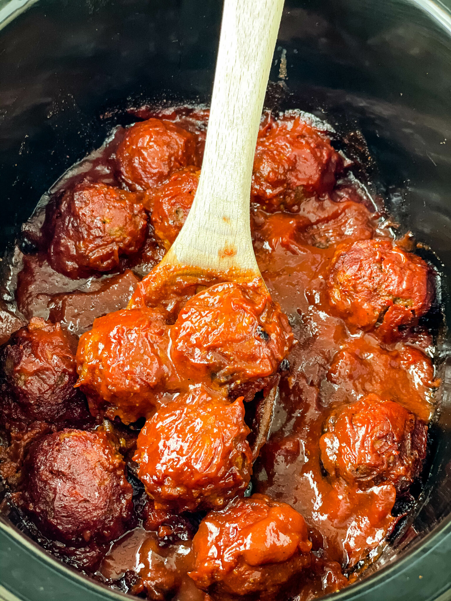 Easy Slow Cooker BBQ Meatballs + {VIDEO}