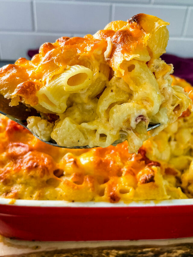 Creamy Lobster Mac and Cheese