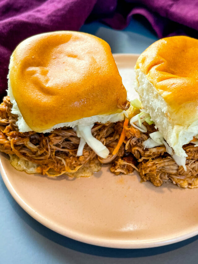 Pulled Pork Sliders on Hawaiian Rolls