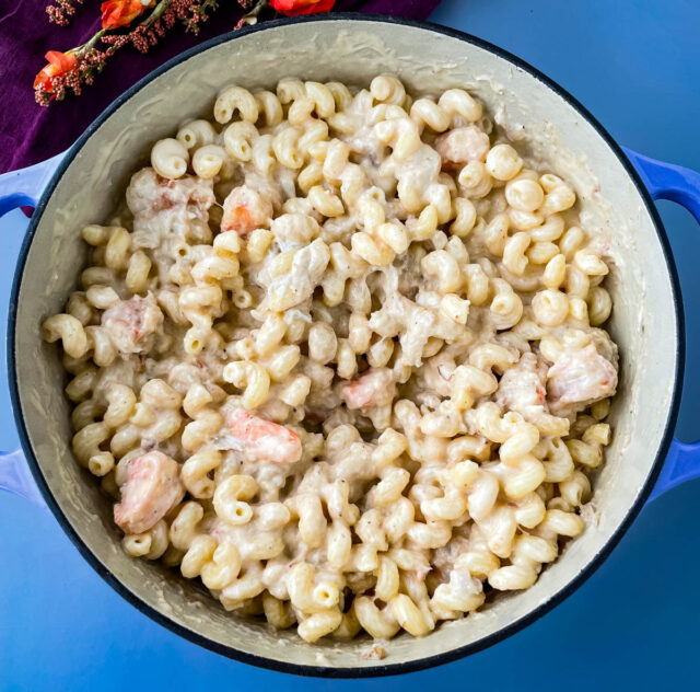 Creamy Seafood Mac and Cheese + {VIDEO}