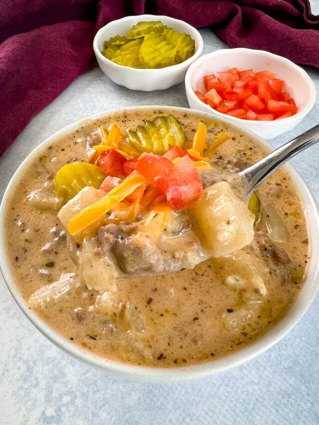 Slow Cooker Cheeseburger Soup