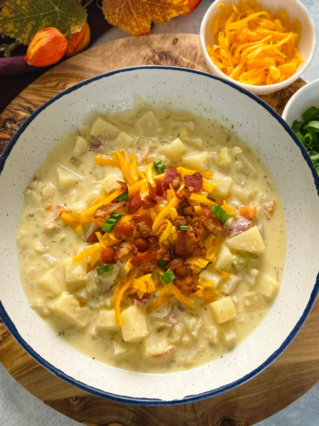 Slow Cooker Loaded Potato Soup