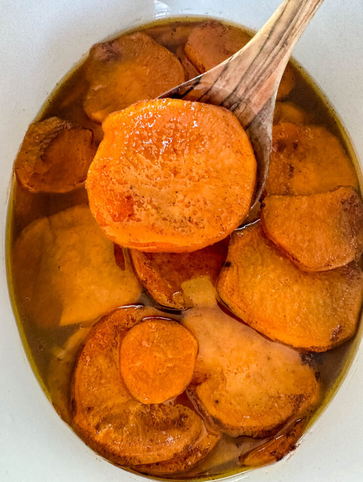 Slow Cooker Crockpot Candied Sweet Potatoes (Soul Food Yams)