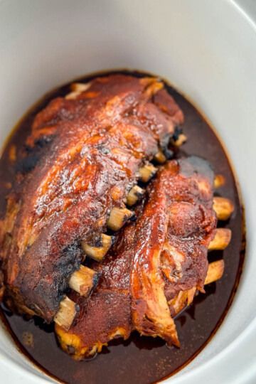 BBQ ribs in a Crockpot slow cooker