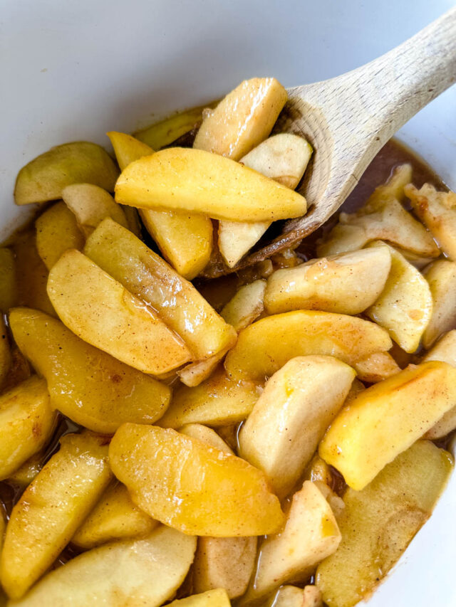 Slow Cooker Crockpot Baked Apples