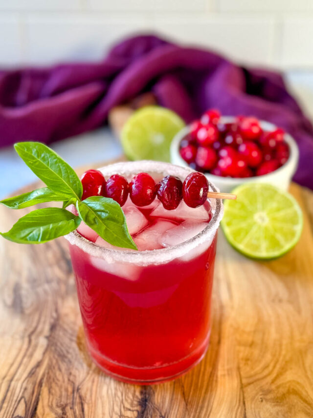 The Best Festive Cranberry Margaritas