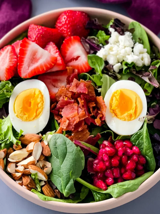 BEST Healthy Breakfast Salad