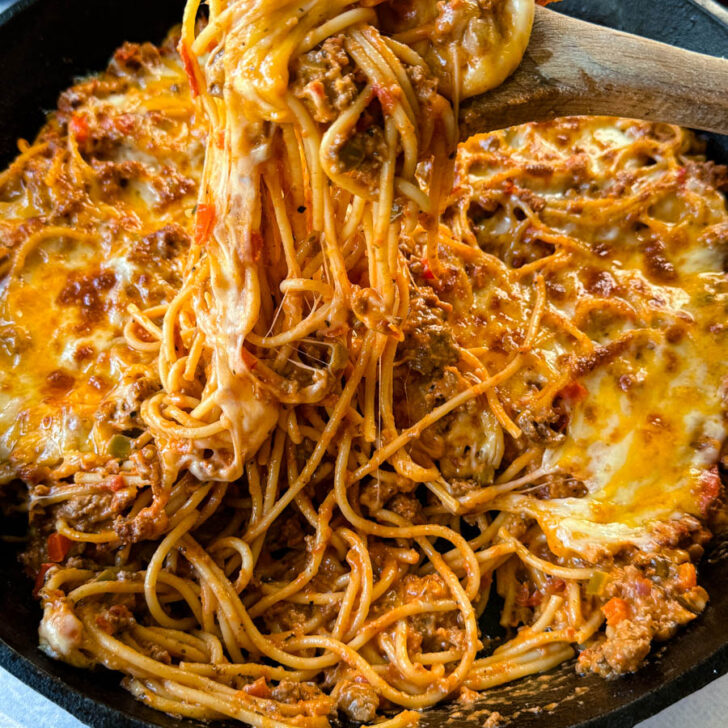 Million Dollar Spaghetti (Cheesy and Baked)