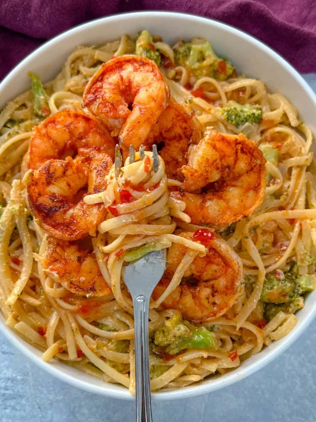 One Pot Bang Bang Shrimp Pasta for Dinner!